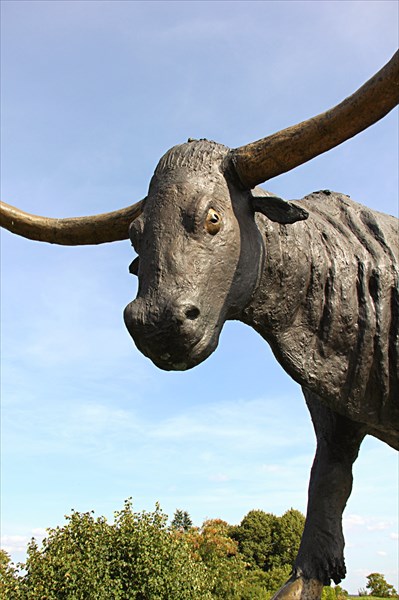 172-Статуя тура, символ Раквере